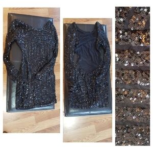 Black backless sequin long sleeved dress